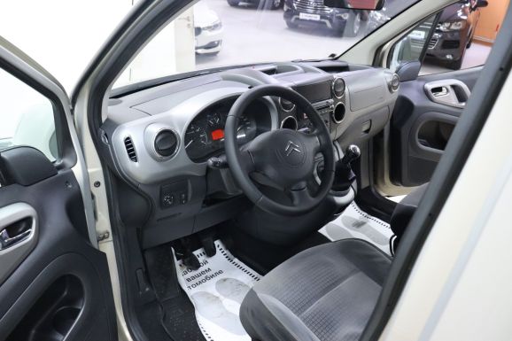 Citroen Berlingo, 1.6 л, МТ, 2011 фото 8