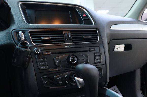 Audi Q5, 2.0 л, Робот, 2010 фото 14