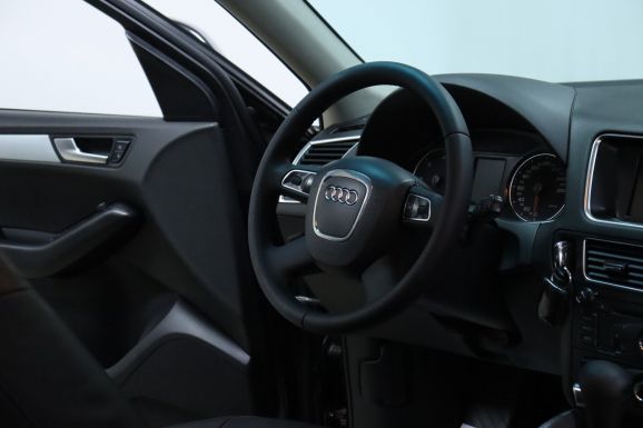 Audi Q5, 2.0 л, Робот, 2010 фото 2