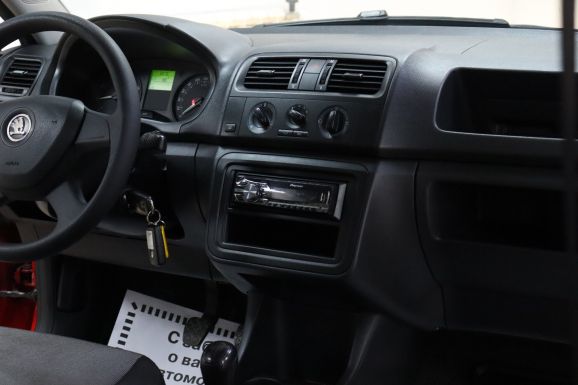 Skoda Fabia, 1.2 л, МТ, 2013 фото 2