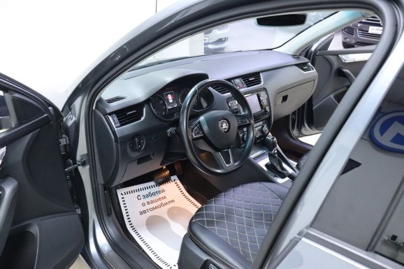 Skoda Octavia, 1.8 л, Робот, 2016 фото 10