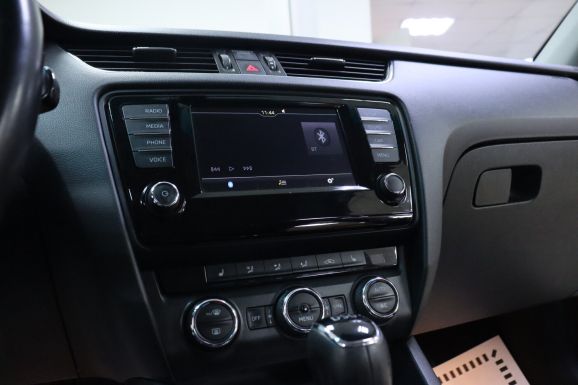 Skoda Octavia, 1.8 л, Робот, 2016 фото 2