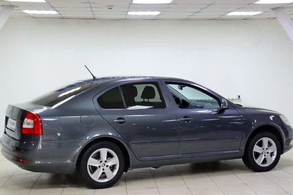 Skoda Octavia, 1.8 л, АТ, 2013 фото 6