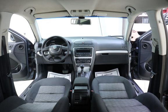 Skoda Octavia, 1.8 л, АТ, 2013 фото 14