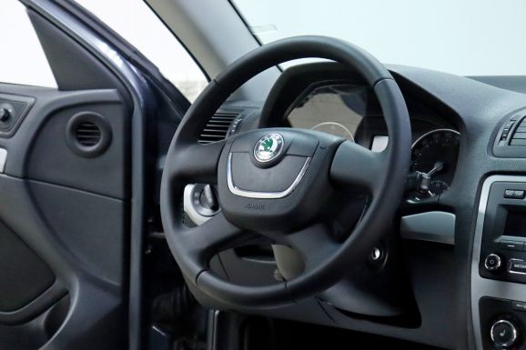 Skoda Octavia, 1.8 л, АТ, 2013 фото 15