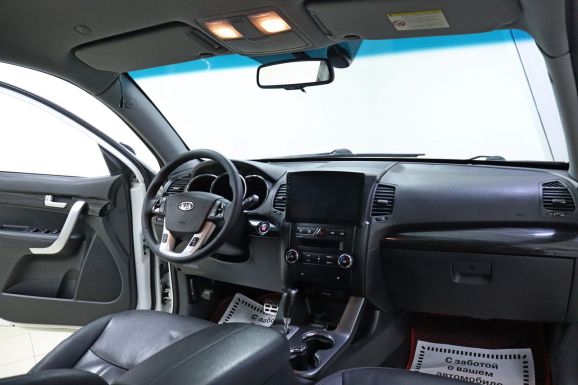 Kia Sorento, 2.4 л, АТ, 2012 фото 7