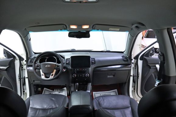 Kia Sorento, 2.4 л, АТ, 2012 фото 8