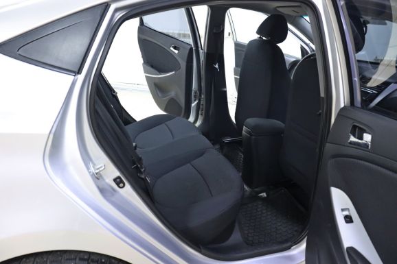 Hyundai Solaris, 1.6 л, АТ, 2011 фото 7