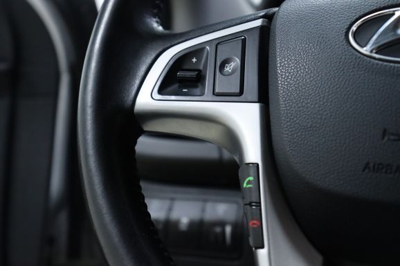 Hyundai Solaris, 1.6 л, АТ, 2011 фото 12