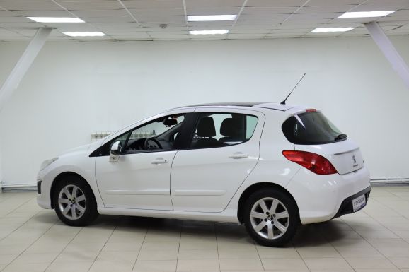 Peugeot 308, 1.6 л, АТ, 2012 фото 6