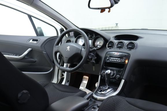 Peugeot 308, 1.6 л, АТ, 2012 фото 7