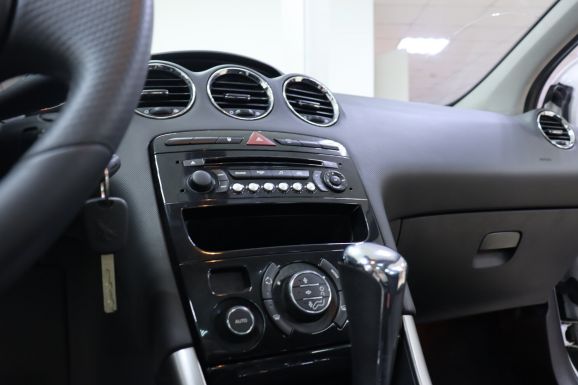 Peugeot 308, 1.6 л, АТ, 2012 фото 11