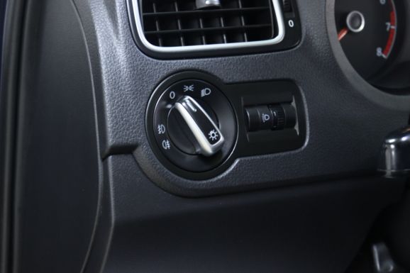 Volkswagen Polo, 1.6 л, АТ, 2014 фото 10