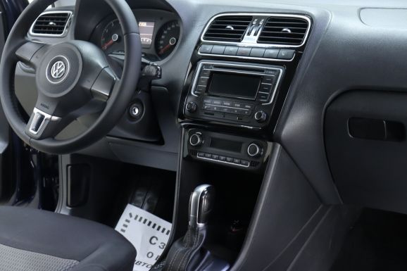 Volkswagen Polo, 1.6 л, АТ, 2014 фото 2