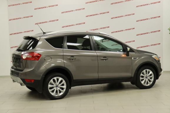 Ford Kuga, 2.0 л, Робот, 2011 фото 6