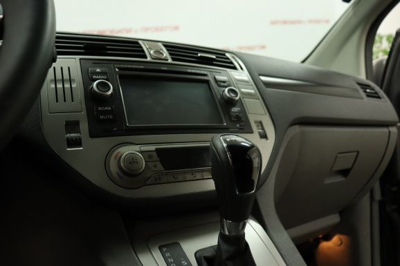 Ford Kuga, 2.0 л, Робот, 2011 фото 8