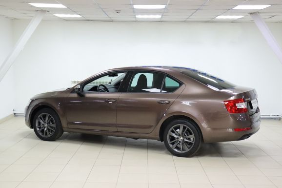 Skoda Octavia, 1.6 л, АТ, 2015 фото 4