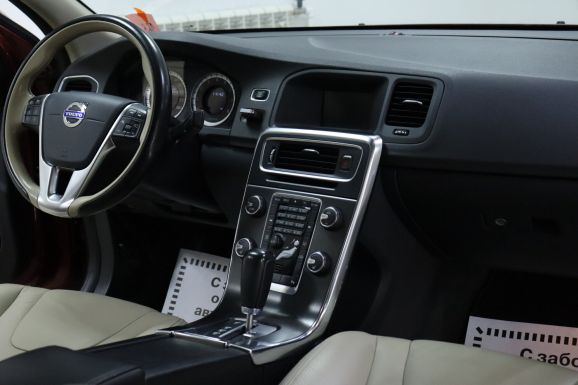 Volvo S60, 2.0 л, Робот, 2011 фото 7