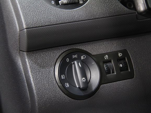 Volkswagen Caddy, 1.2 л, МТ, 2010 фото 1