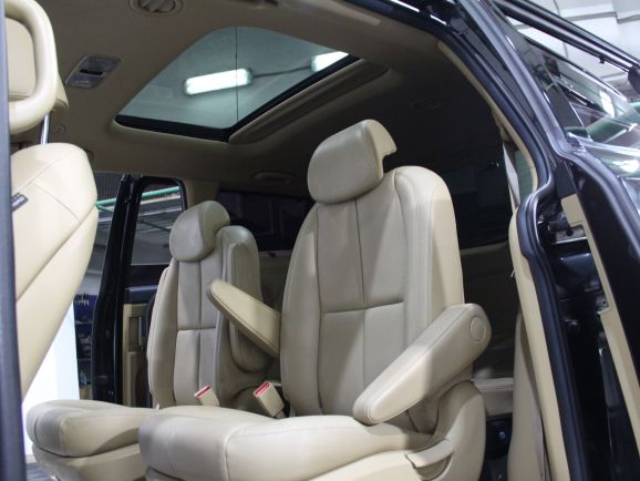 Kia Carnival, 2.2 л, АТ, 2017 фото 8