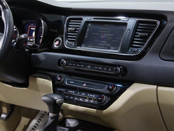 Kia Carnival, 2.2 л, АТ, 2017 фото 11