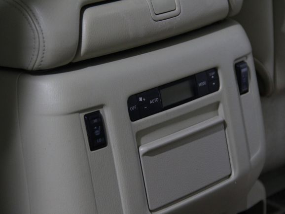 Nissan Patrol, 5.6 л, АТ, 2012 фото 9