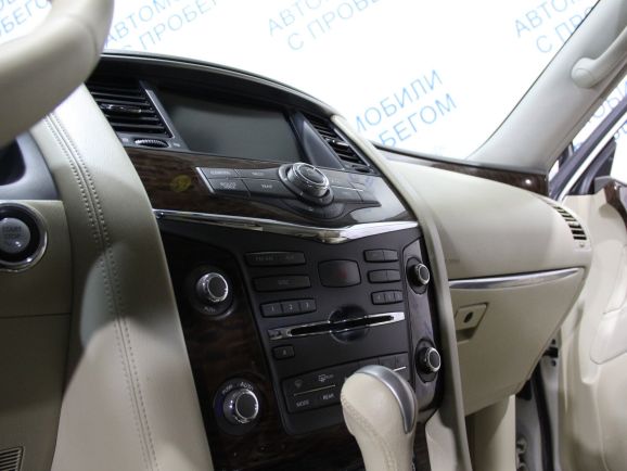 Nissan Patrol, 5.6 л, АТ, 2012 фото 14