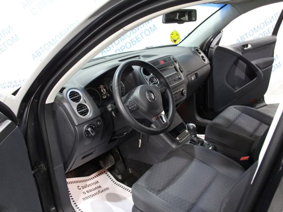 Volkswagen Tiguan, 2.0 л, АТ, 2010 фото 7
