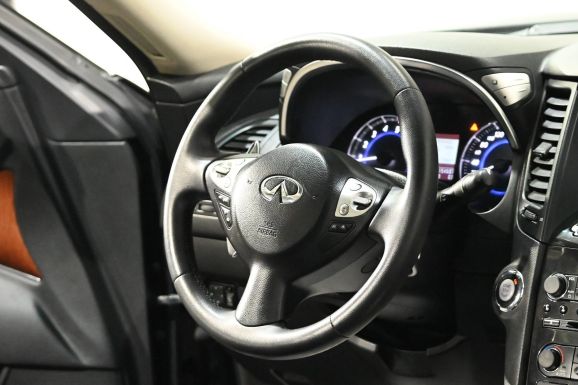 Infiniti FX, 3.7 л, АТ, 2012 фото 10