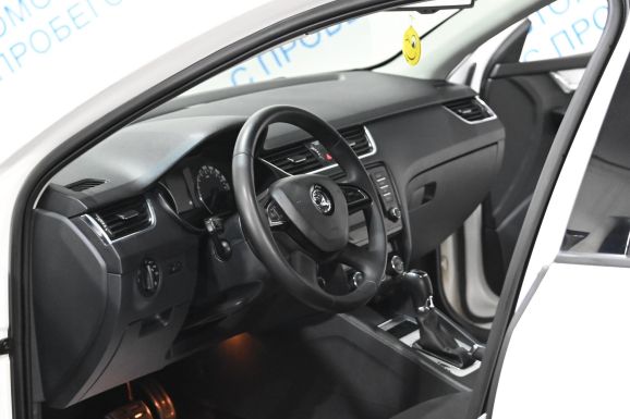 Skoda Octavia, 1.4 л, Робот, 2014 фото 7