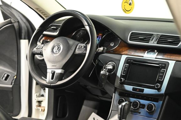 Volkswagen Passat CC, 1.8 л, Робот, 2012 фото 8