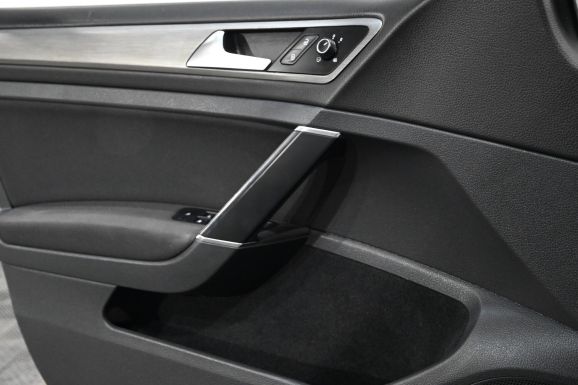 Volkswagen Golf, 1.4 л, Робот, 2013 фото 10