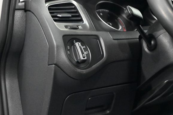 Volkswagen Golf, 1.4 л, Робот, 2013 фото 12