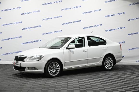 Skoda Octavia, 1.8 л, АТ, 2012 фото 3