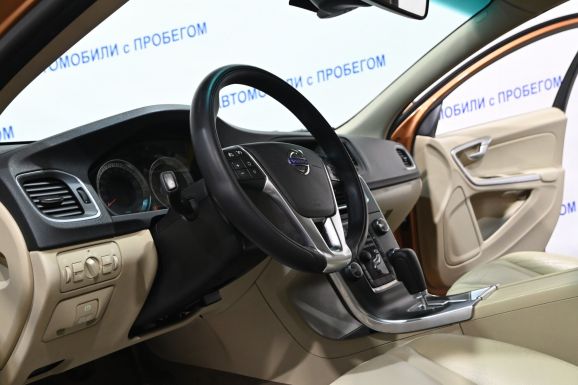 Volvo S60, 1.6 л, АТ, 2011 фото 11