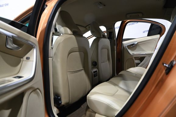 Volvo S60, 1.6 л, АТ, 2011 фото 1