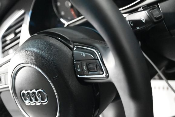 Audi A4, 1.8 л, Вариатор, 2013 фото 13