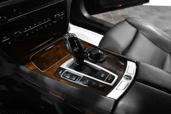 BMW 7 серии, 4.4 л, АТ, 2012 фото 12