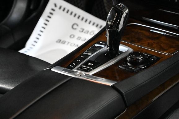 BMW 7 серии, 4.4 л, АТ, 2012 фото 13