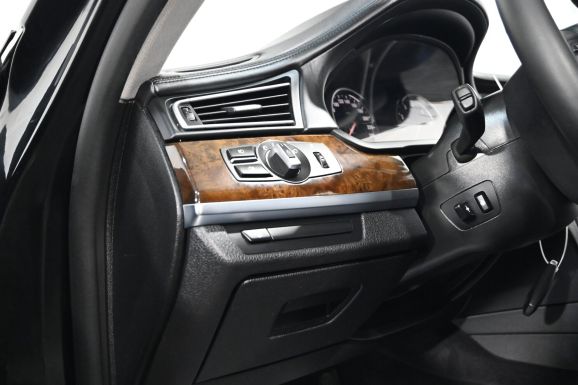 BMW 7 серии, 4.4 л, АТ, 2012 фото 16