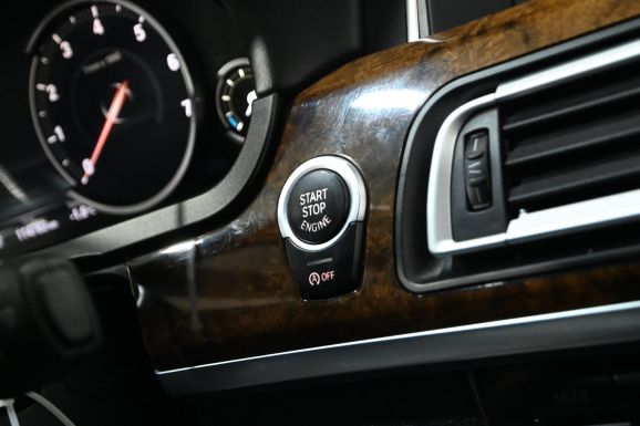 BMW 7 серии, 4.4 л, АТ, 2012 фото 17