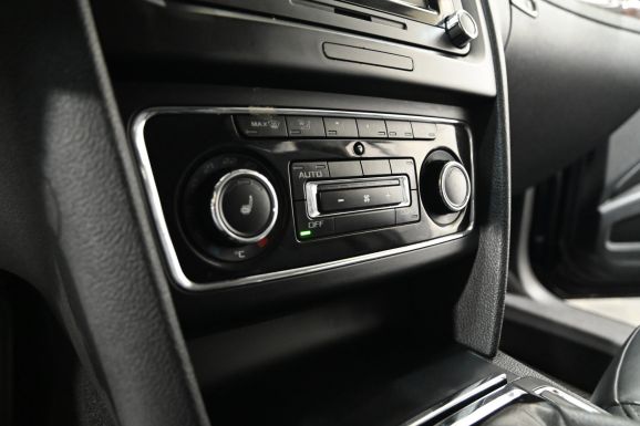 Skoda Superb, 1.8 л, Робот, 2014 фото 12