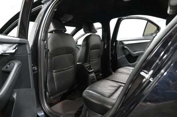 Skoda Octavia, 1.8 л, Робот, 2014 фото 8