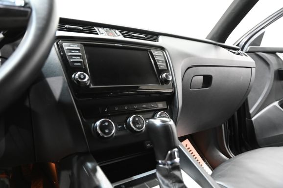 Skoda Octavia, 1.8 л, Робот, 2014 фото 2