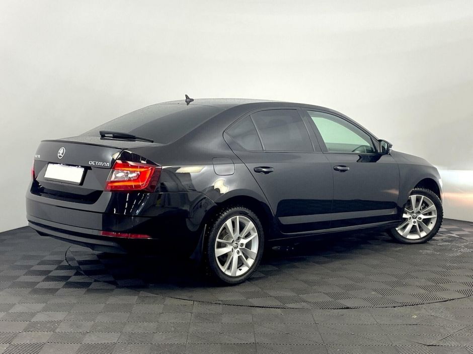 Skoda Octavia, 1.8 л, Робот, 2018 фото 4