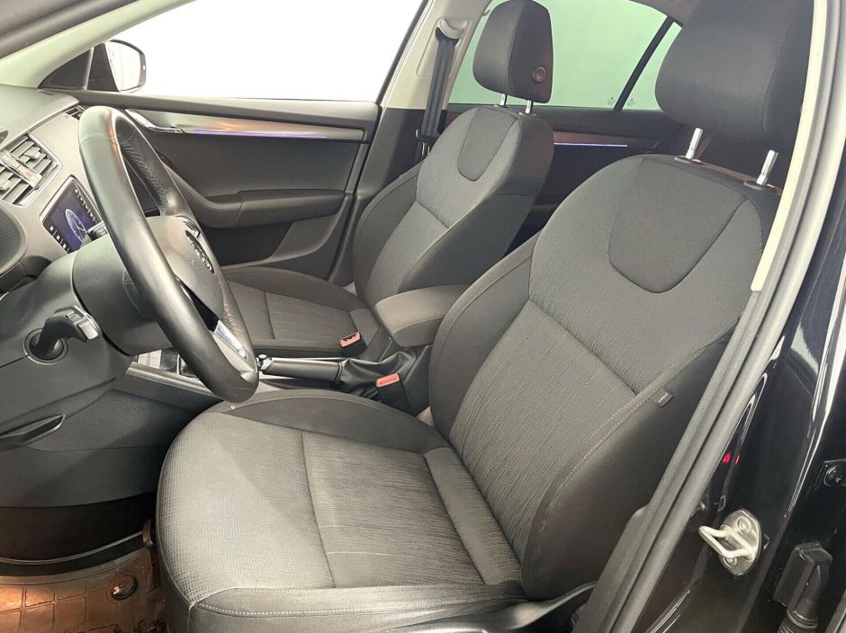 Skoda Octavia, 1.8 л, Робот, 2018 фото 5