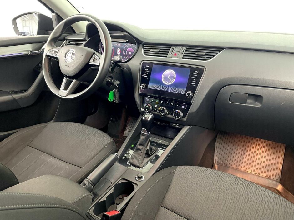 Skoda Octavia, 1.8 л, Робот, 2018 фото 7