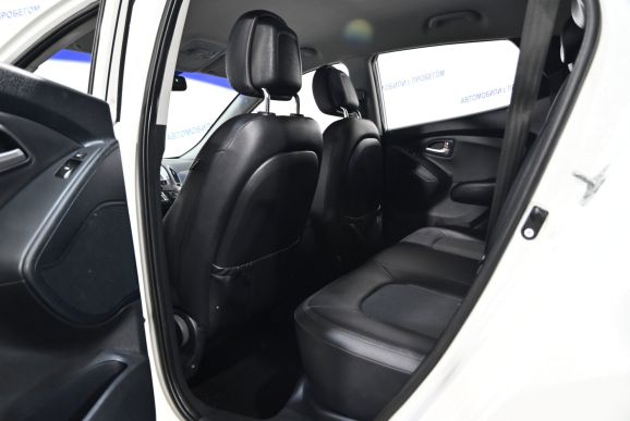 Hyundai ix35, 2.0 л, АТ, 2012 фото 2