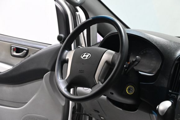 Hyundai Grand Starex, 2.5 л, АТ, 2010 фото 9