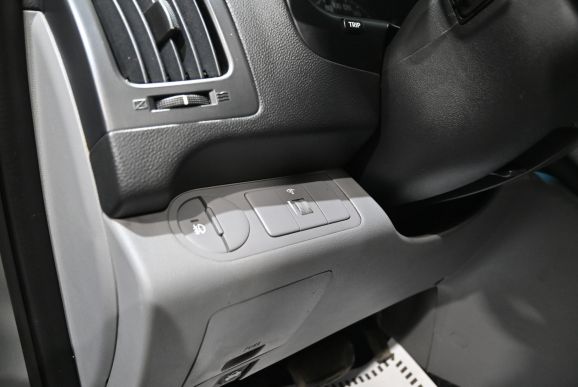 Hyundai Grand Starex, 2.5 л, АТ, 2010 фото 11